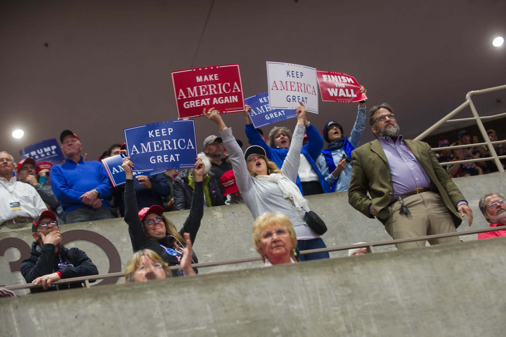 Trump rally in Rochester 02